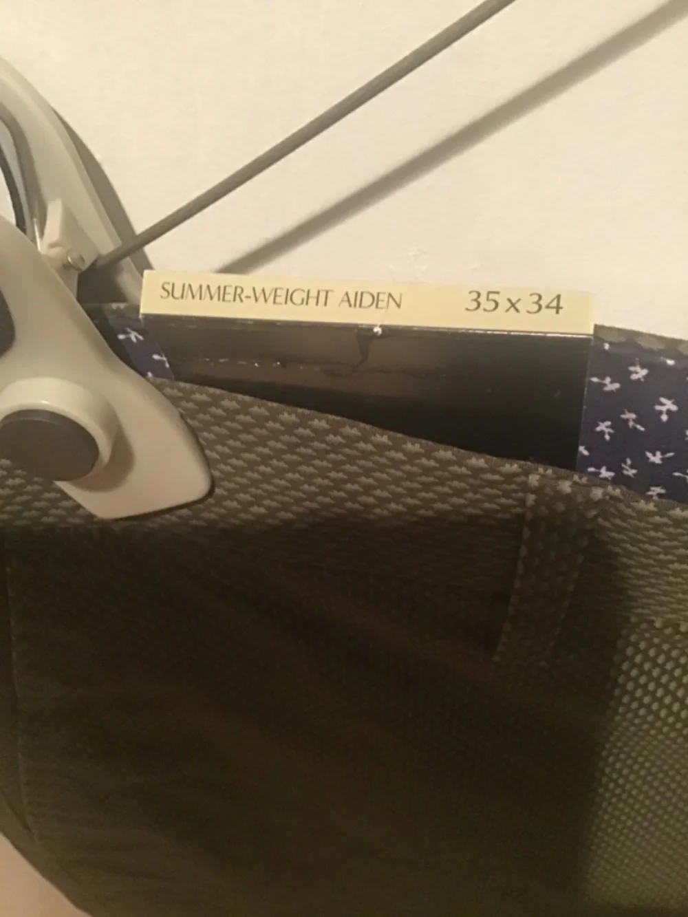 Banana Republic Aiden Olive summer weight chinos 35 x 34 new with tags